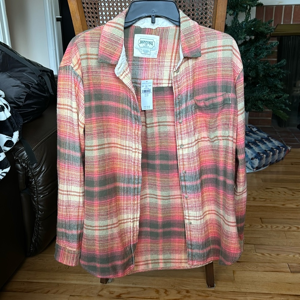 NWT Plaid button up long sleeve